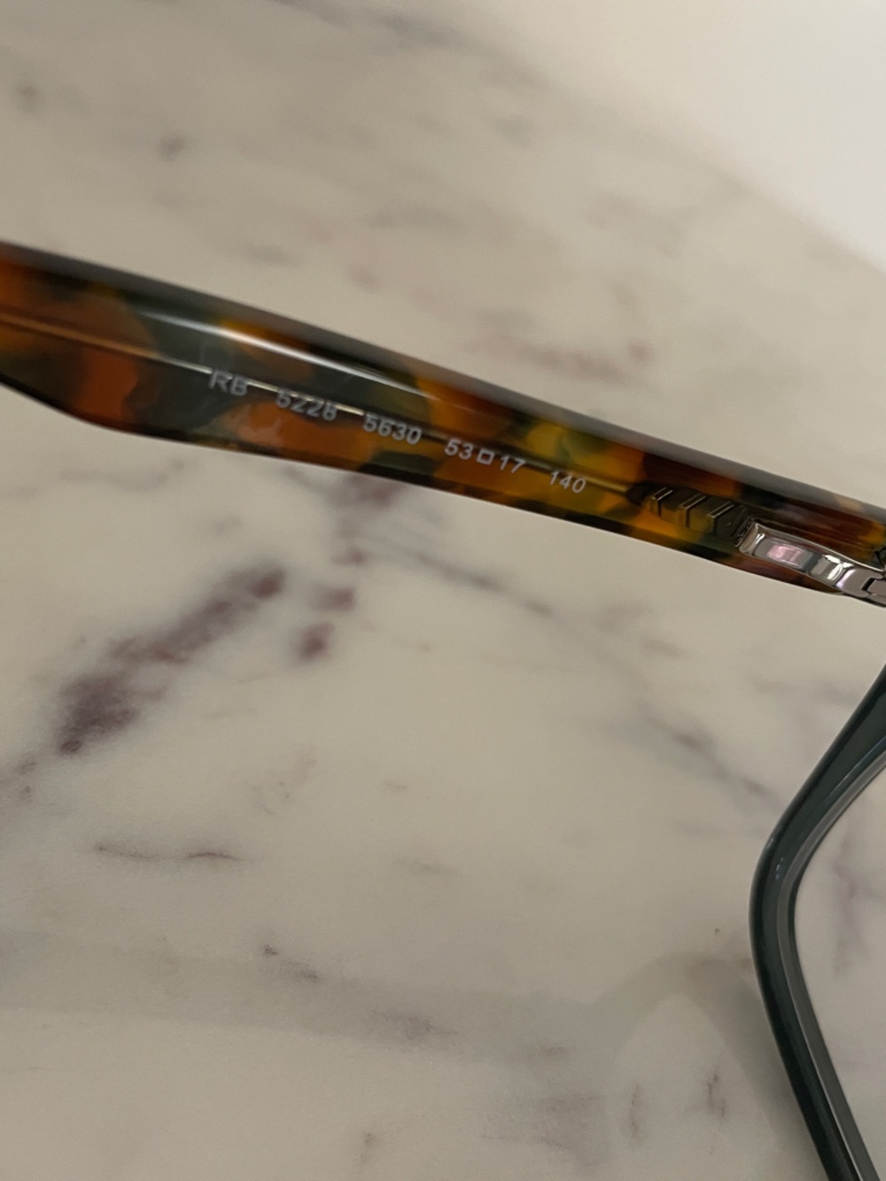 Ray-Ban 5228 - Picture 3 of 4